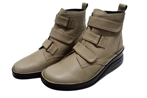 【インコルジェ8748 オークベージュ】ソフトレザーベルトブーツ